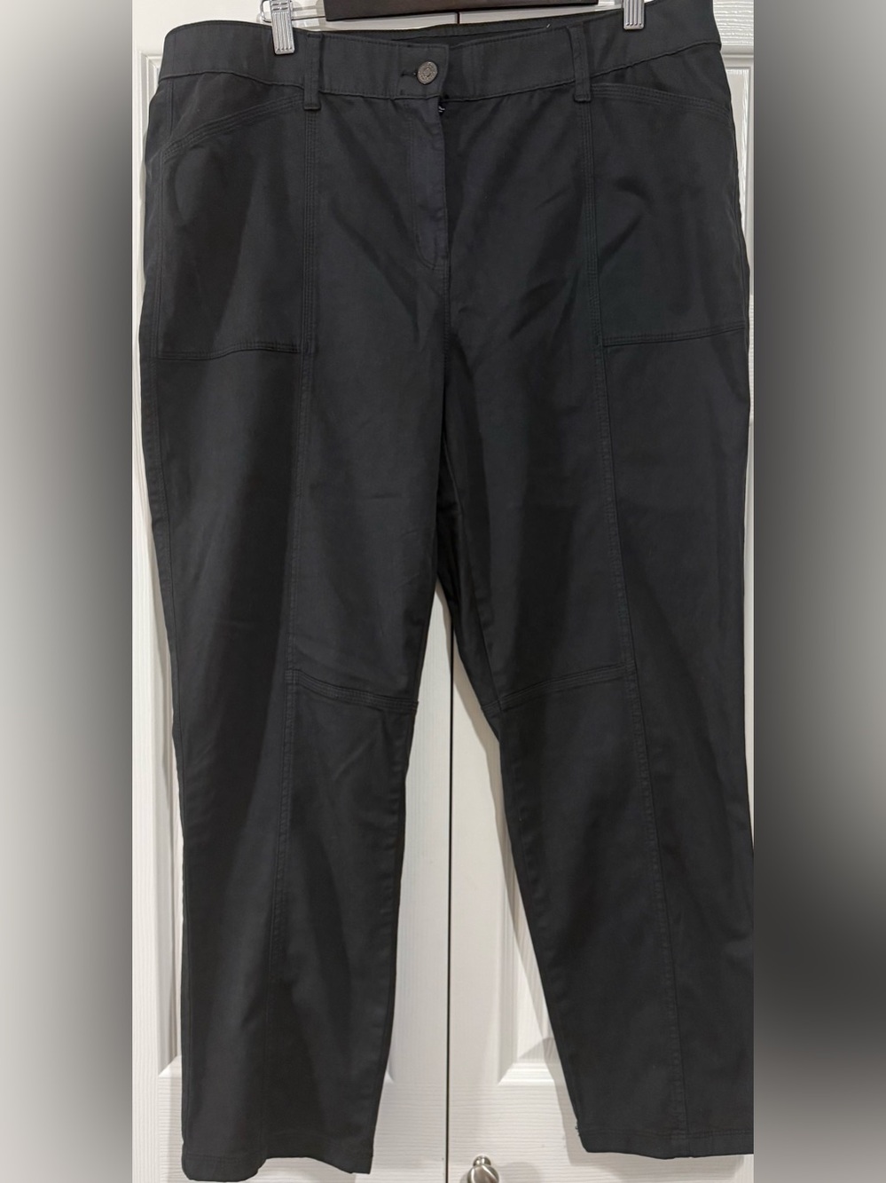 Chico's Black Utility Ankle Pants Women’s 3R Stretch Straight Leg Cropped
